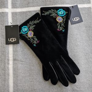 UGG Gloves (embroidered)